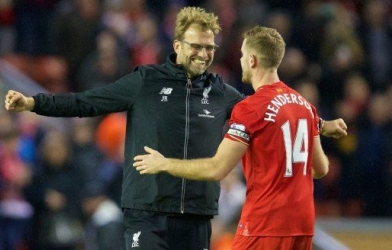 Klopp: Henderson nén đau để thi đấu